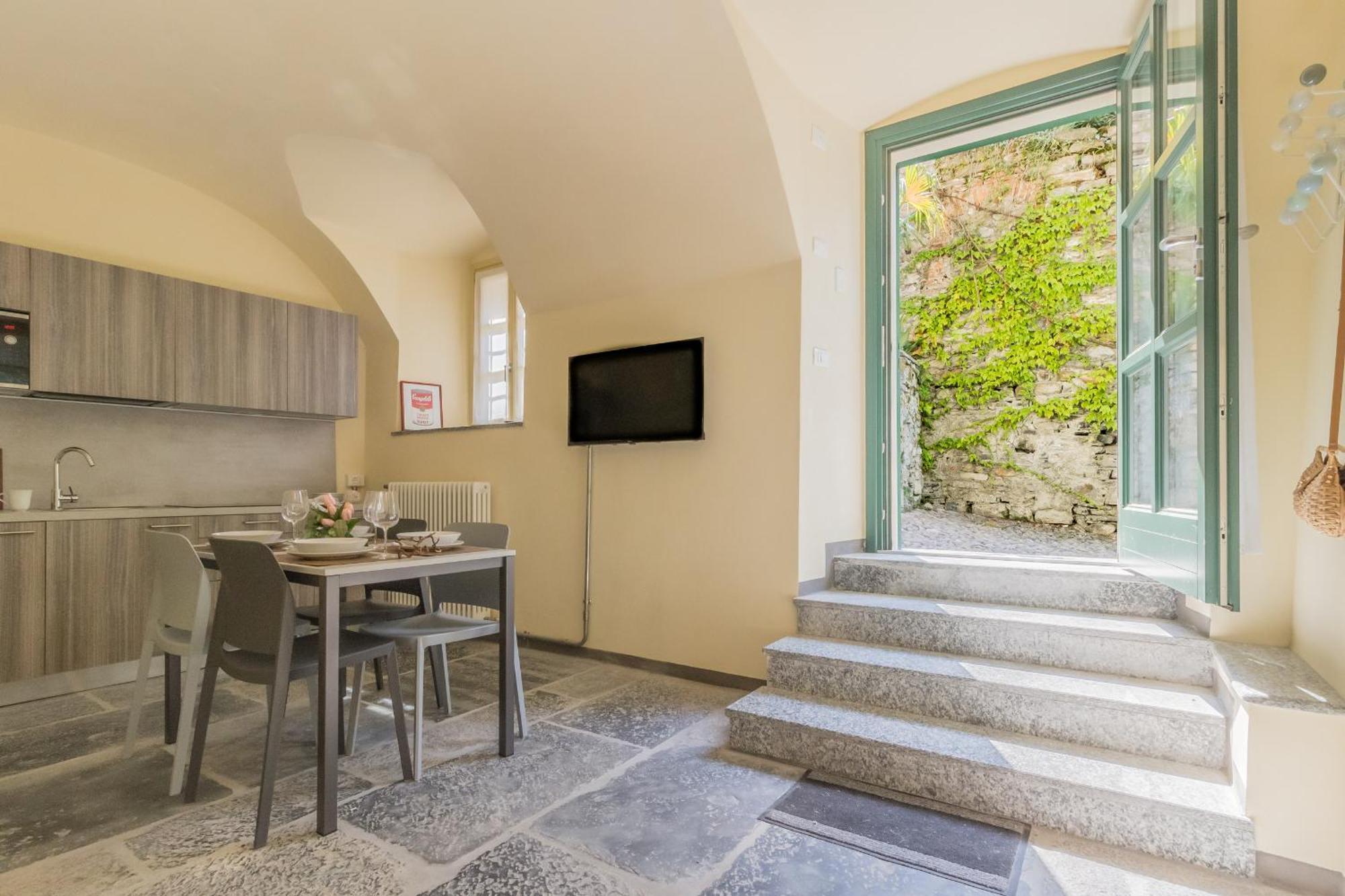 Tiny Duke Apartment Varenna Bagian luar foto